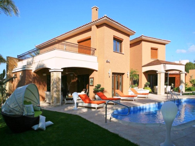 Luxury Villa in Kalogirous-Limassol