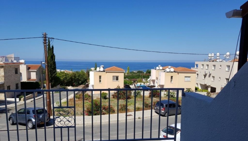 PAKIS-ARES-6006 2 BEDROOM TOWNHOUSE - 800M FROM BEACH - KISSONERGA PAPHOS 