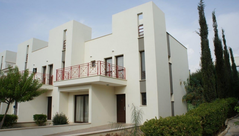 LIMOU-HRES-6045 3 BEDROOM MAISONETTE IN LIMASSOL ***SOLD***