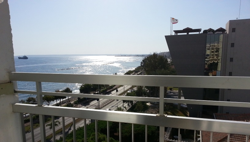 LINEA-ARES-6058 2 BEDROOM APARTMENT IN NEAPOLIS SEA FRONT IN LIMASSOL