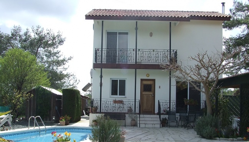 LILOU-HRES-6134 3 BEDROOM HOUSE IN LOUVARAS VILLAGE, LIMASSOL **** SOLD ****