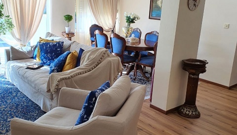 LIAGATH-ARESB-6204 BEAUTIFUL AND SPACIOUS 5 BEDROOM APARTMENT IN AGIOS ATHANASIOS, LIMASSOL ***UNAVAILABLE***