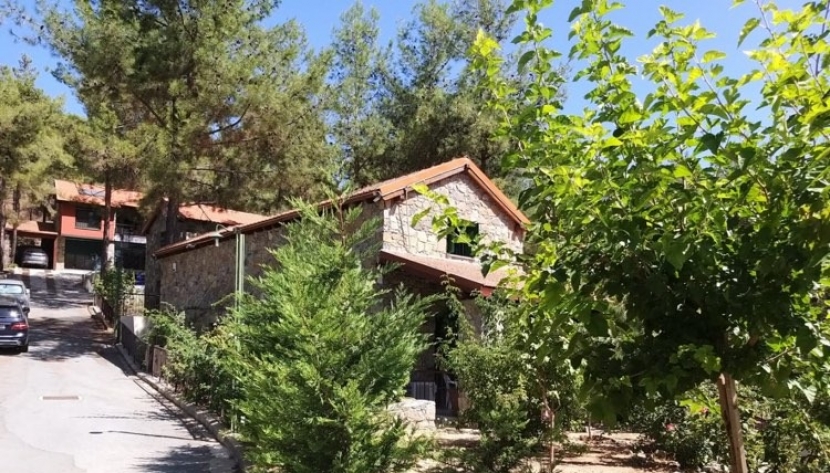 5 BEDROOM, 3 STOREY STONE VILLA IN PANO PLATRES VILLAGE ***SOLD***