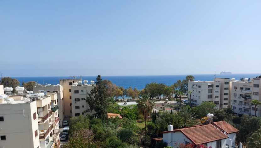 LAMAT-ARESQ-6375 1 BEDROOM APARTMENT AT AMATHUS AREA ***SOLD***