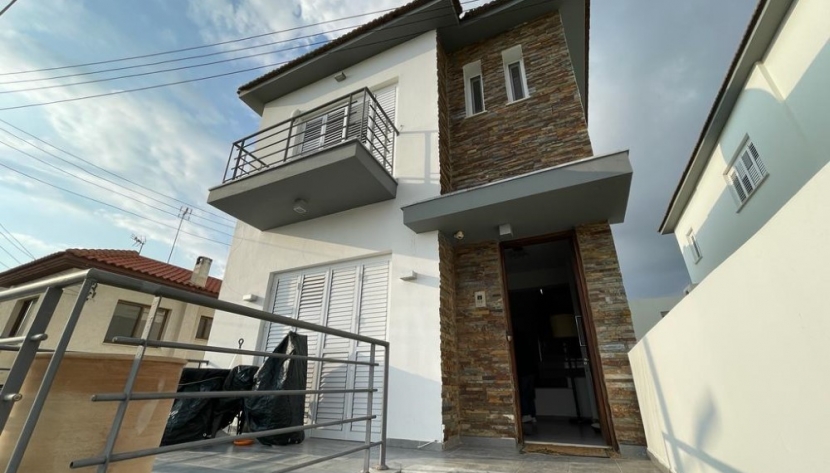 LKOL-HRESL-6718 3 BEDROOM DETACHED HOUSE IN KOLOSSI ***UNAVAILABLE***