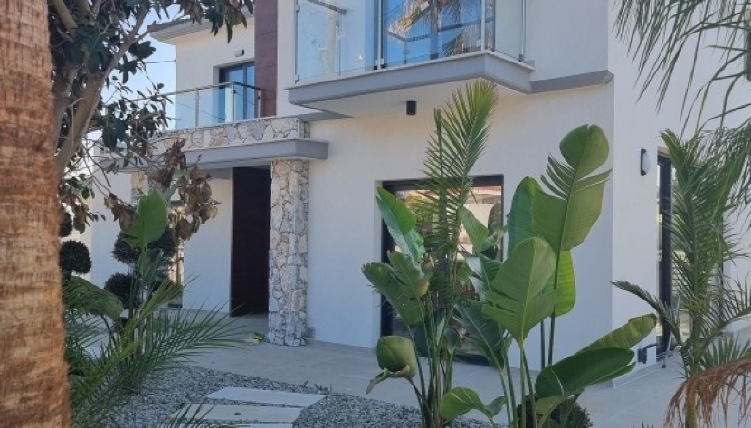 LPYR- HKAN -7481 2 AND 3 BEDROOM MAISONETTES IN PYRGOS AREA